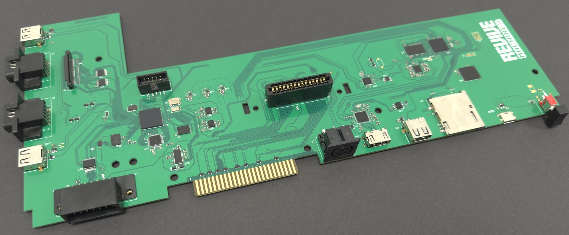 RM800_01.jpg